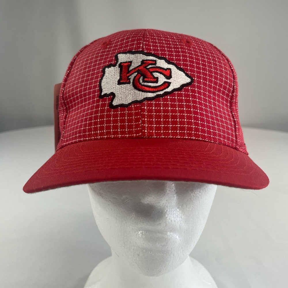 Logo 7 Kansas City Chiefs Criss Cross Grid Pattern Vintage Snapback Hat